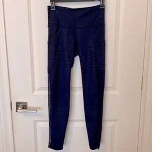 Old Navy Active Navy Patterned Tights with Pockets